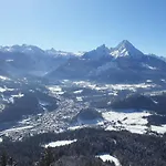 View Of The Untersberg 아파트